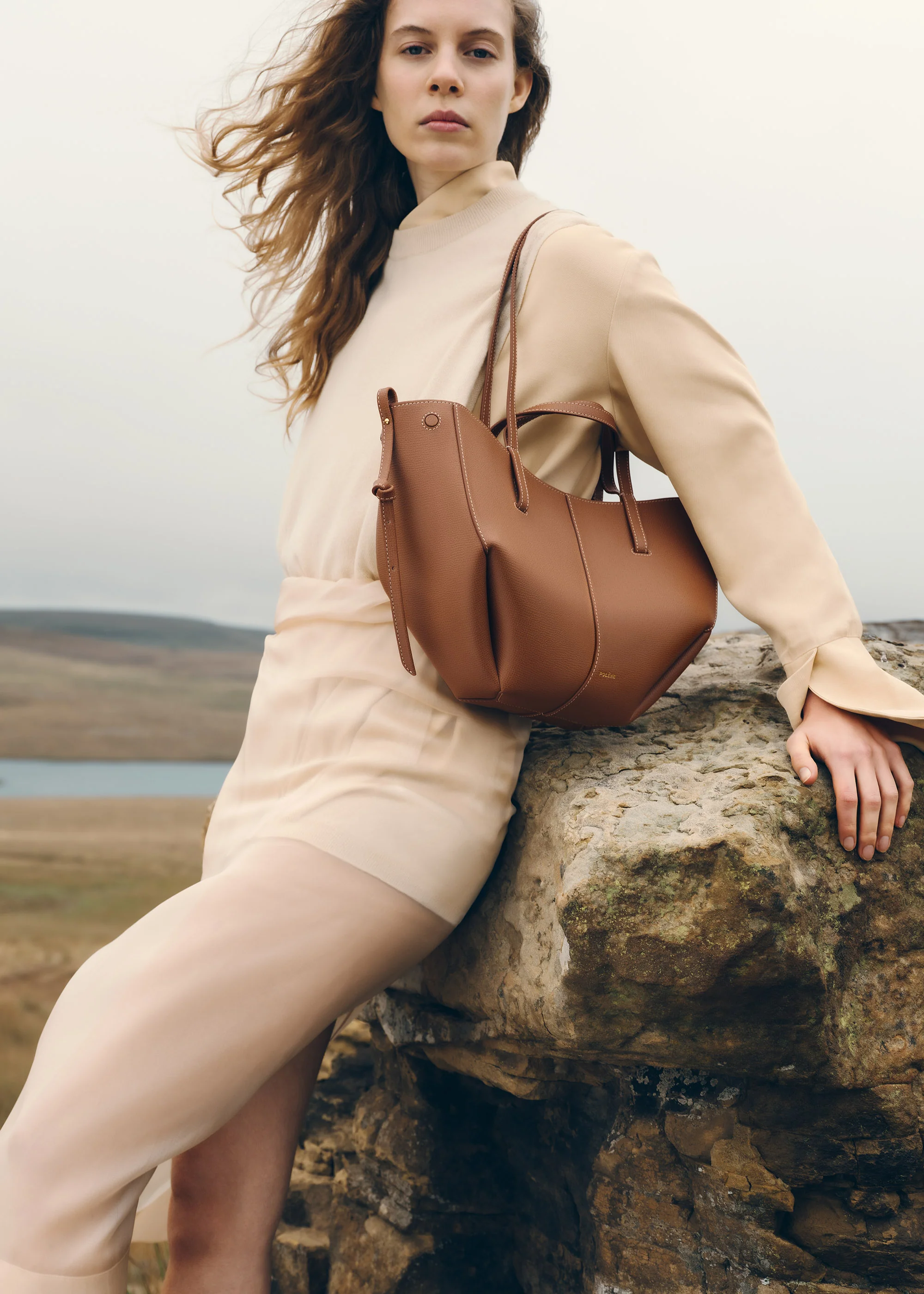 Cyme Mini - Camel Genarbtes Leder - Image 3